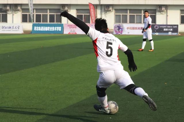 塔图姆38分绿军大胜爵士 火箭险胜马刺3连胜